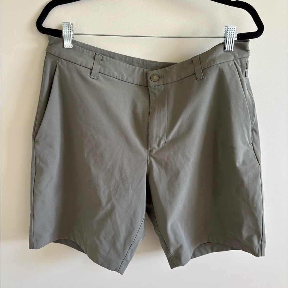 Lululemon Commission short